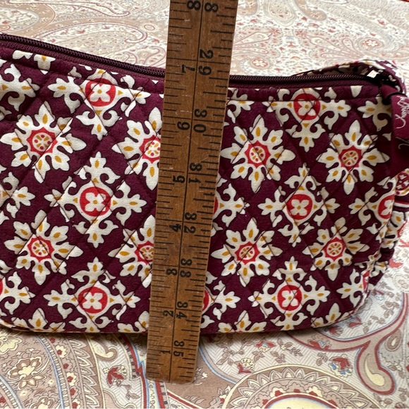 Vera Bradley Retired Pattern Medallion Maggie Shoulder Bag - Picture 5 of 7